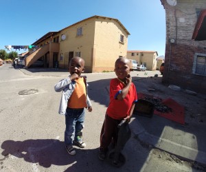 Straßenleben im Township Langa