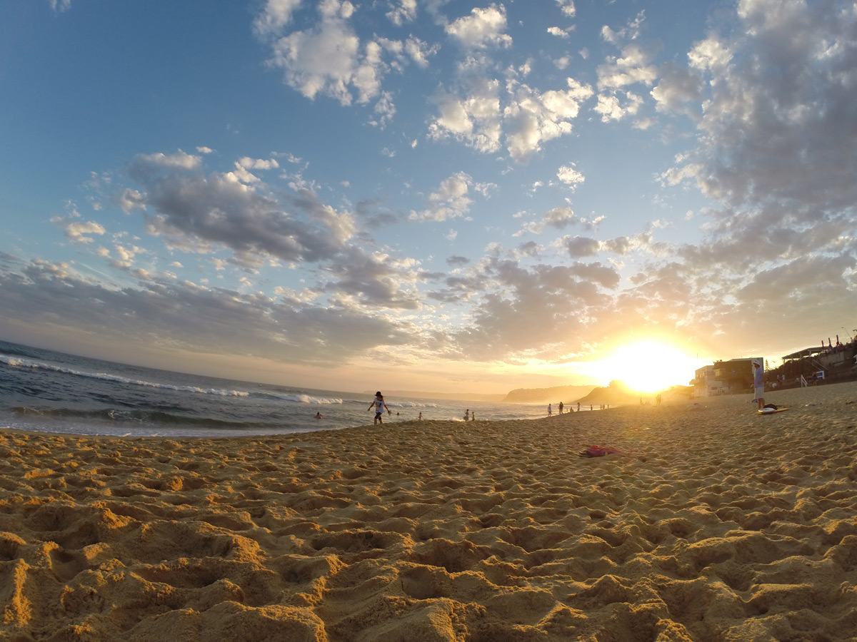 Sonnenuntergang am Bar Beach in Newcastle