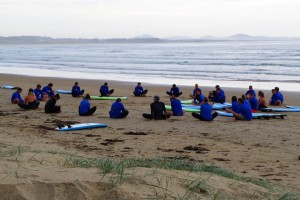 Streching kurz vorm Surfing