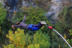 nz-hs-tw1538864-bungee-jump