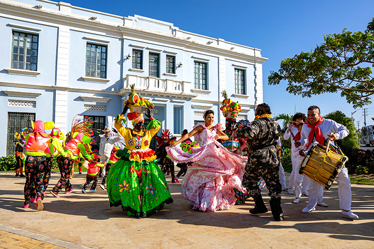 Kolumbianer feiern Karneval